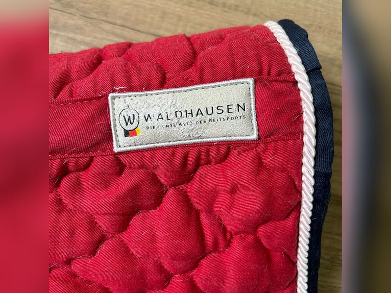 3 Satteldecken WB: Blau, Rot, Grau