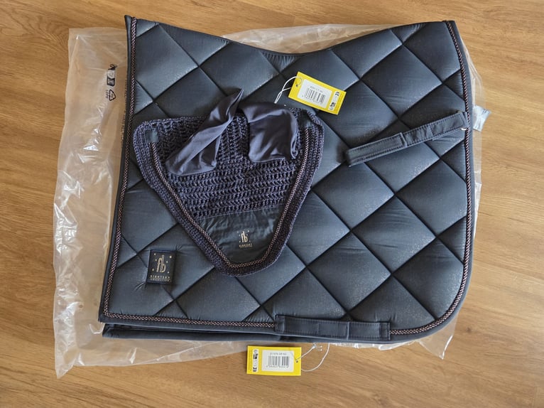Dressurschabracke + FliegeNhaube WB/FULL