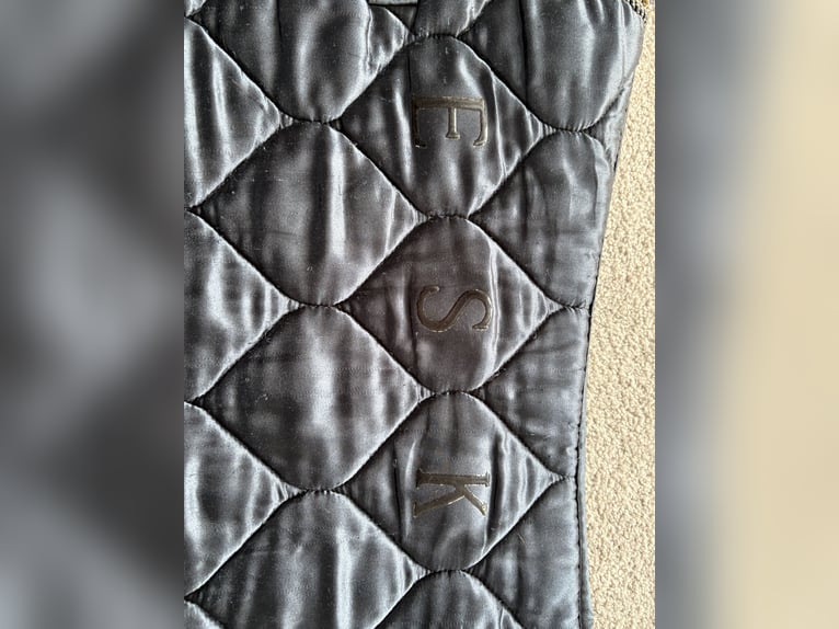 Dressurschabracke 