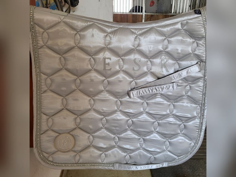 Dressurschabracke Dressurschabracke