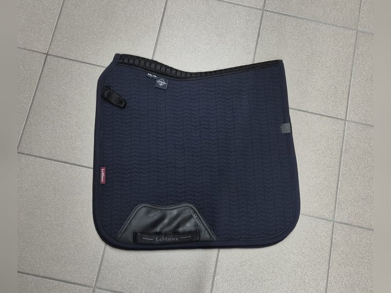 Dressurschabracke LeMieux Essence Gr. S/M navy/dunkelblau