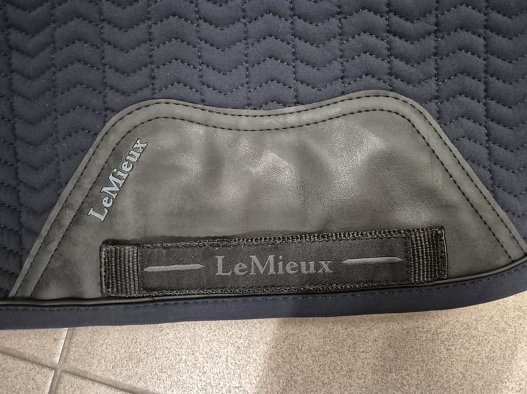 Dressurschabracke LeMieux Essence Gr. S/M navy/dunkelblau