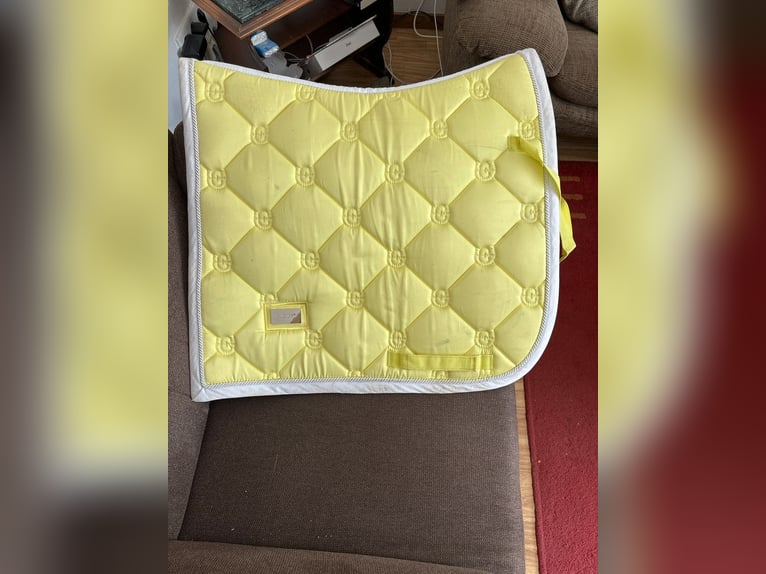 Equestrian Stockholm Schabracke „Soft Lemon“