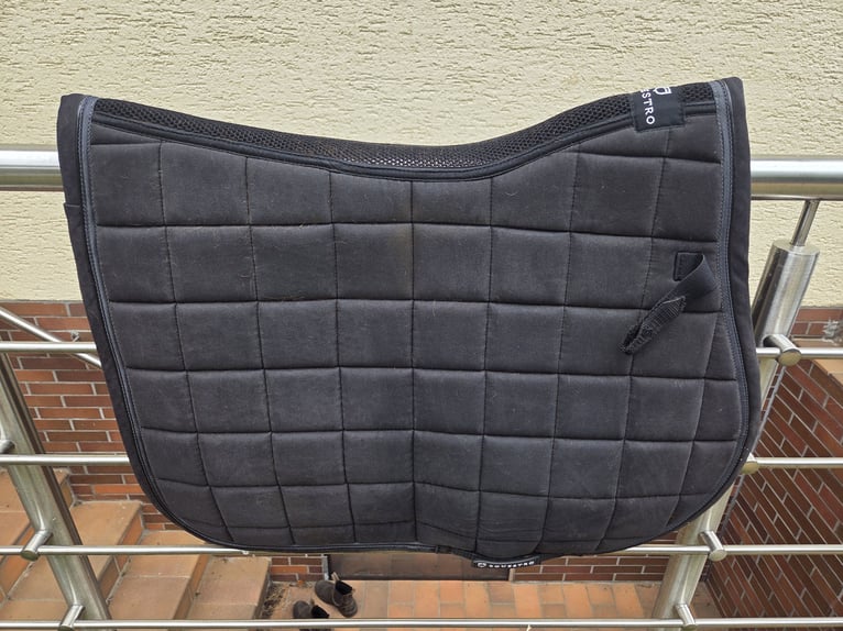 Equestro Schabracke Schwarz, gebraucht