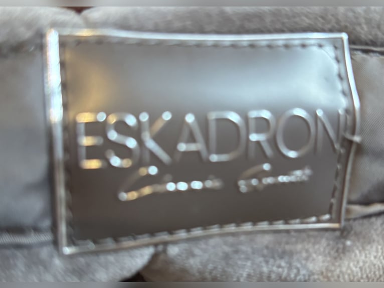 Eskadron Classic Sport Velvet DL