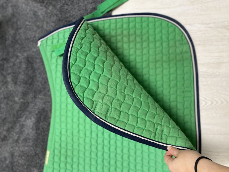 Eskadron Cotton Dressurschabracke Grün 