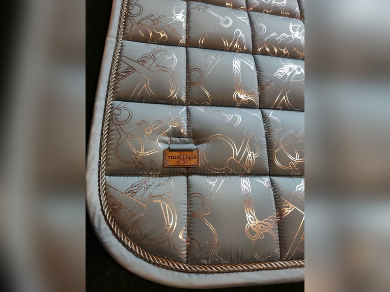 Felix Bühler Schabracke 