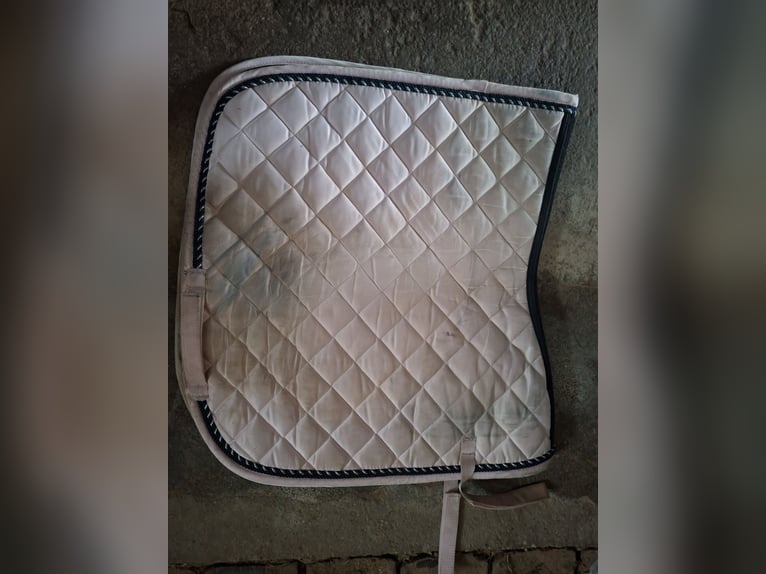 HV Polo Dressurschabracke Altrosa mit Print & Kordel - Wegen Umstieg auf Westernreiten