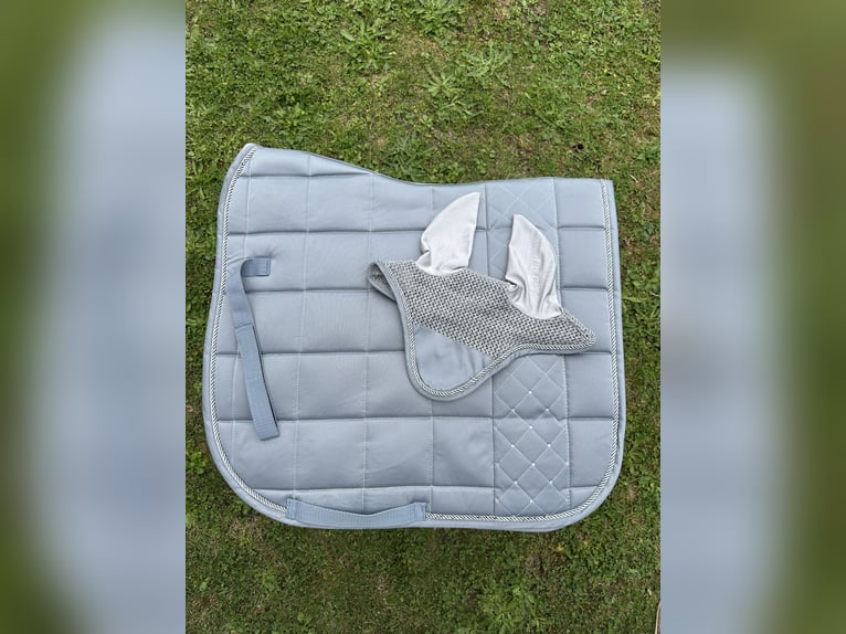 *NEU* Horse Friends Schabracke + Fliegenhaube (Set)