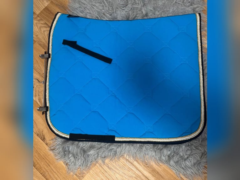 NEUE Jockey Dressur Schabracke
