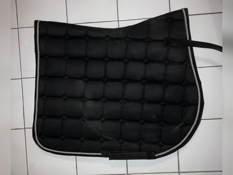 Schabracke „Madrid“ von HKM schwarz gebraucht