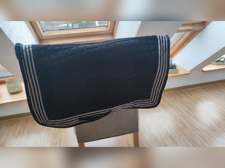 Schabracke schwarz/weiß Schabracke schwarz/weiß