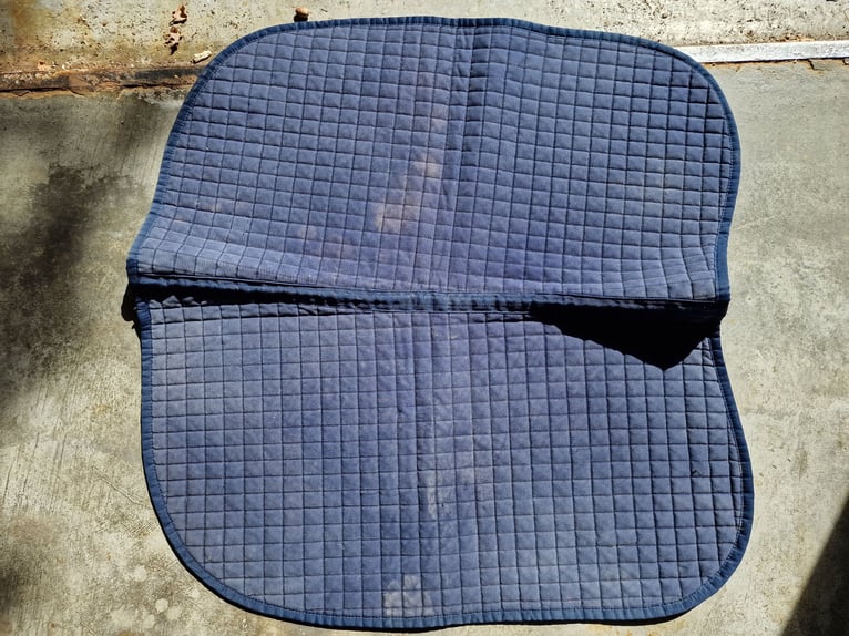 Schabracke, Voltigierunterlage, Satteldecke (Schlumpf)