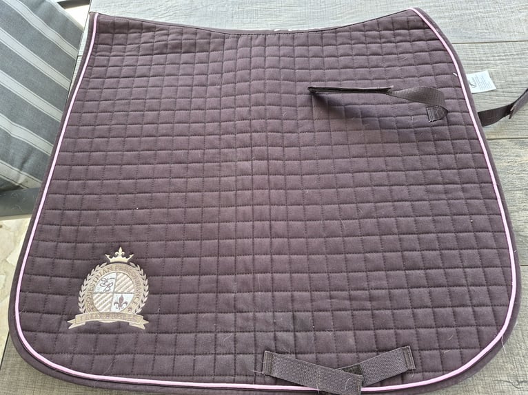 Schabracke von Felix Bühler  in Dunkelbraune und  Größe  DR