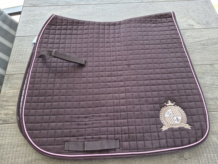 Schabracke von Felix Bühler  in Dunkelbraune und  Größe  DR