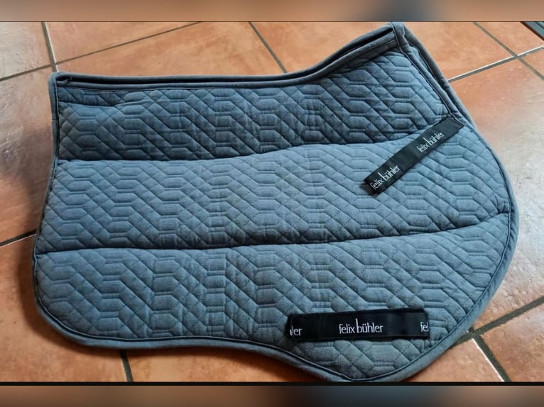 Springschabracke FELIX BRÜHLER  veränderbar herausnehmbare Inletts 