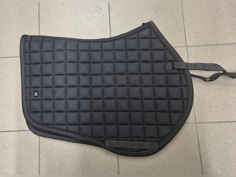 Springschabracke von Eskadron, schwarz, neuwertig