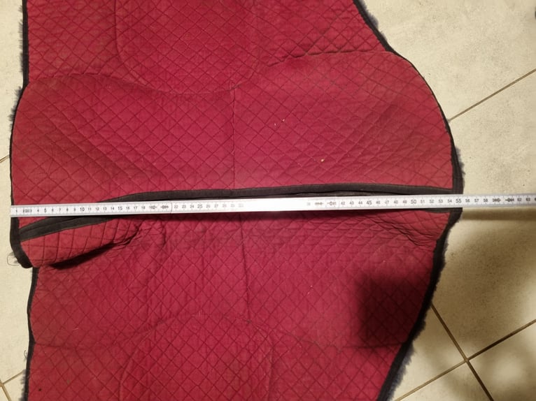 Satteldecke mit Lammfell als Korrekturpad extra dick 105 cm lang und 55 cm breit