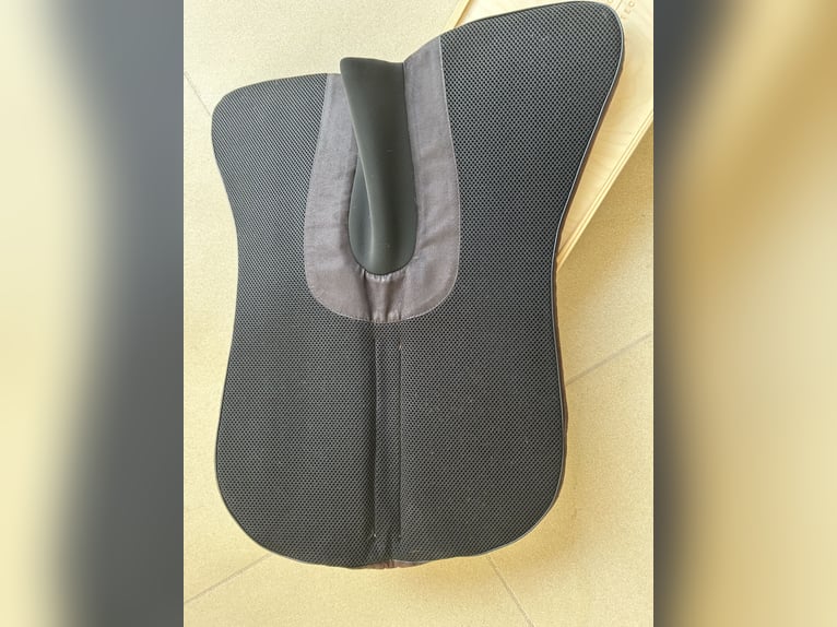 Winderen Sattelpad Dressur Comfort 18mm braun, 17“
