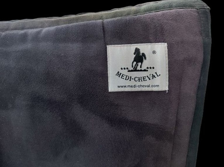 Medi Cheval Pad mit Rücken- und Schulterpolstern