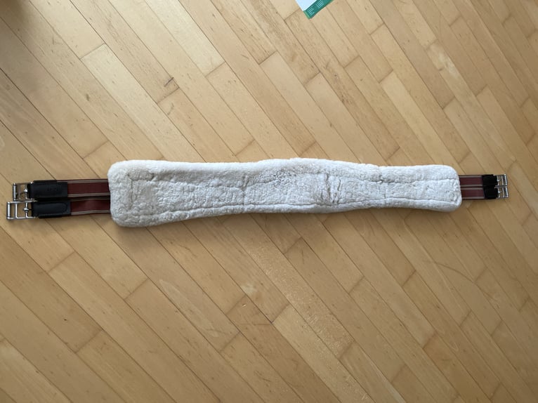 Lammfellsattelgurt von Prestige in tabaco braun