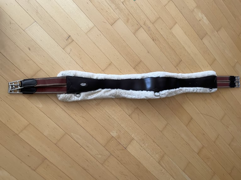 Lammfellsattelgurt von Prestige in tabaco braun
