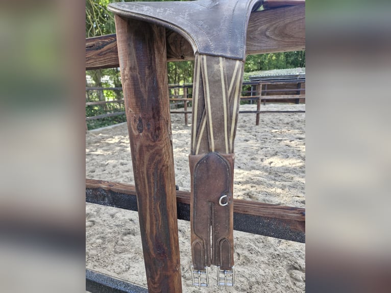 8 Stollenschutzgurte im Paket