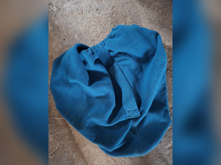 Showmaster Sattelschoner / Sattelschutz aus Fleece - Petrol / Blau