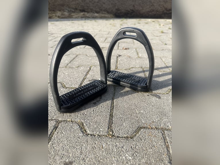 Compositi Steigbügel