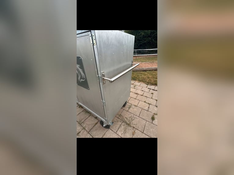 Turnierschrank / Mobiler Sattelschrank Voll Alluminium