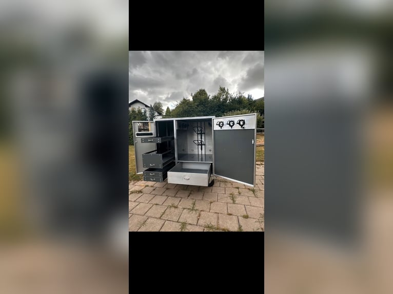 Turnierschrank / Mobiler Sattelschrank Voll Alluminium