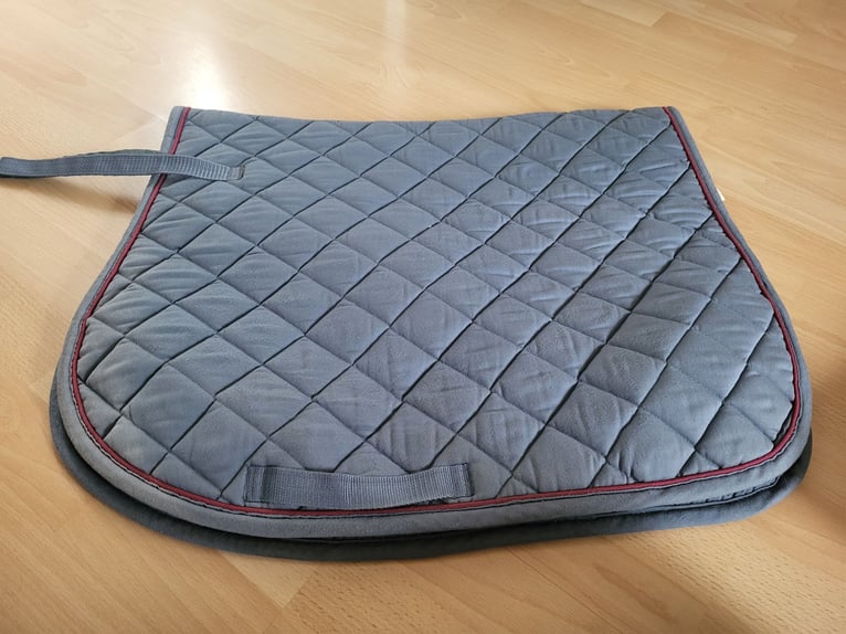 Schabracken von verschiedenen Herstellern zu verkaufen