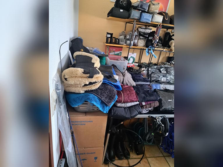 PFERDEFLOHMARKT alles 20%