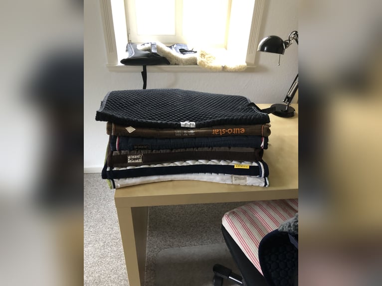 Pferdezubehör - wegen Aufgabe des Reitsports