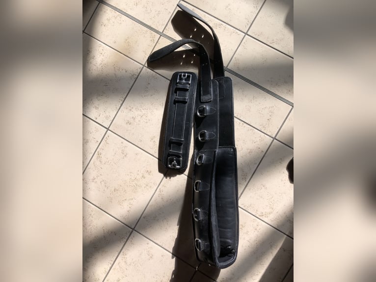 Pferdezubehör - wegen Aufgabe des Reitsports