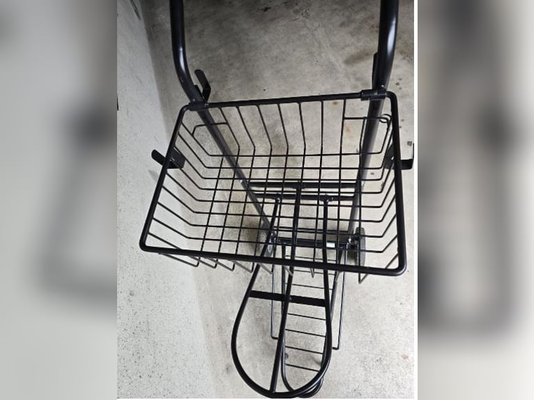 Sattelwagen Premiere, kaum gebraucht, schwarz