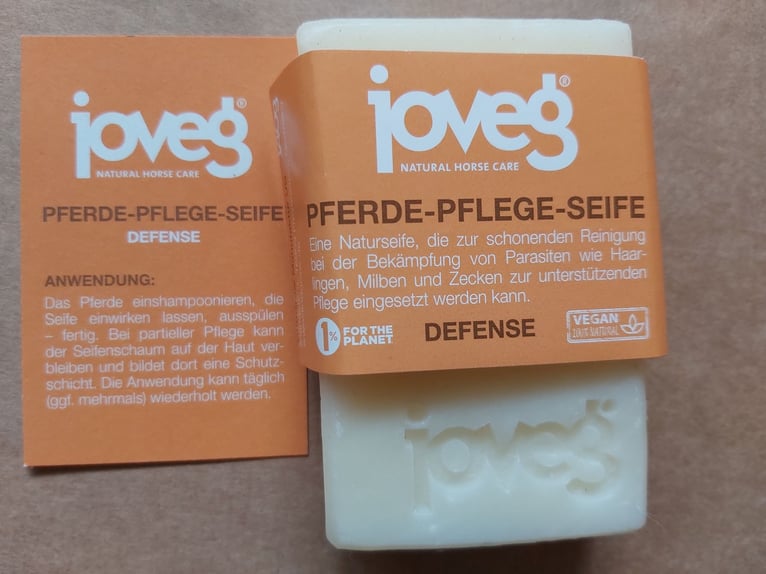 Schabracke Equitop Bürsten Josera Magic Brush Seife Joveg Defense