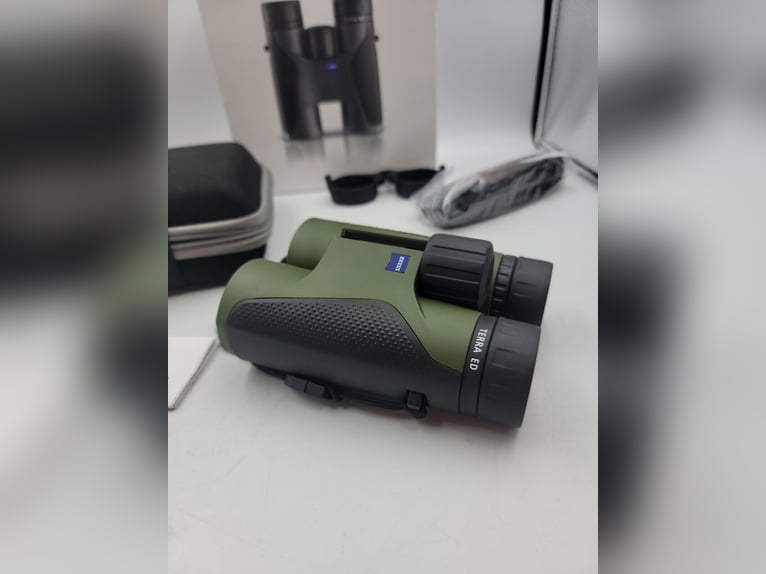 ZEISS Terra ED 10x 42 mm Outdoor-Fernglas, Grün