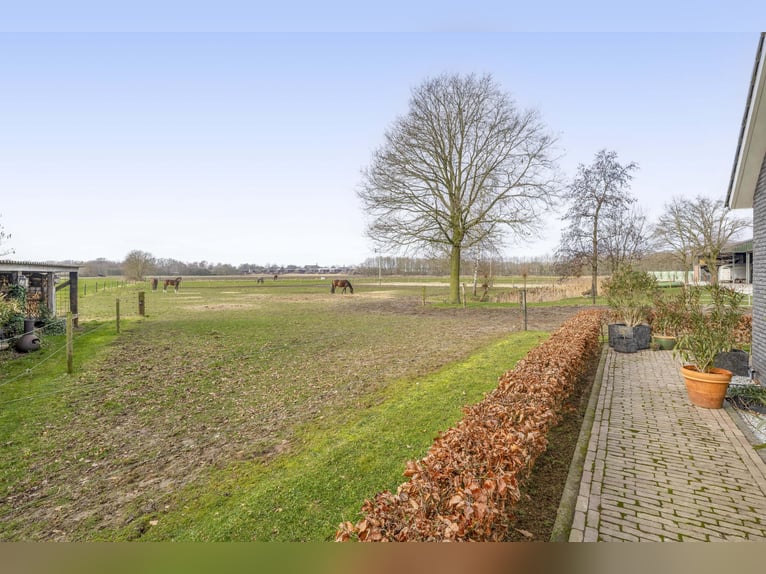 Buskensven 1, Oostrum