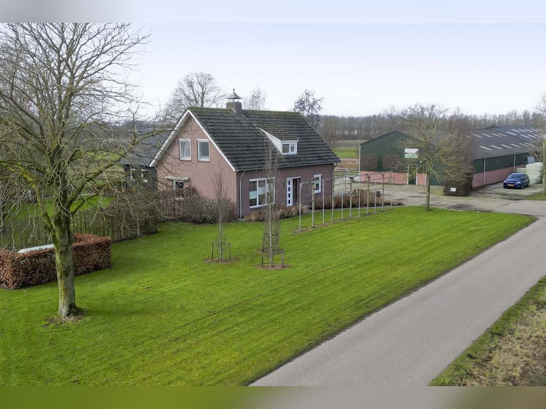 Buskensven 1, Oostrum
