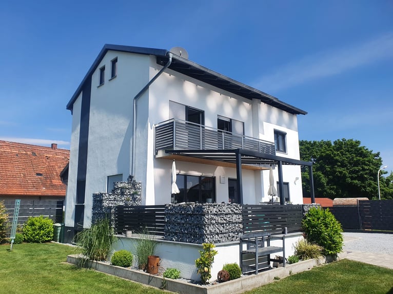 Einfamilienhaus mit Pferdehaltung in Abensberg/Arnhofen