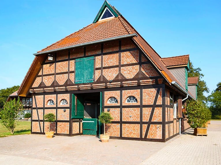 Exklusive Reitanlage vor den Toren Hamburgs