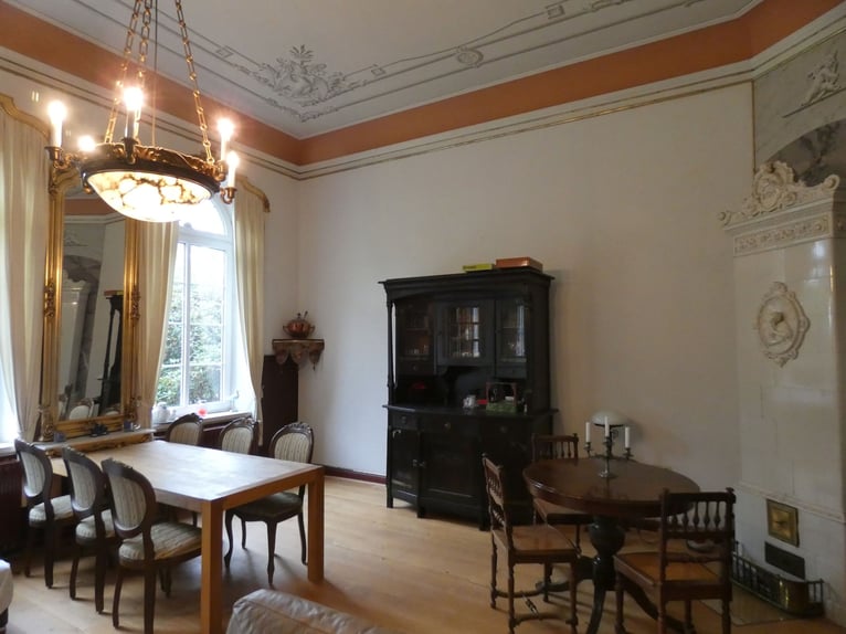 Historischer Gutshof in traumhafter Lage mit viel Land Historischer Gutshof in traumhafter Lage mit viel Land