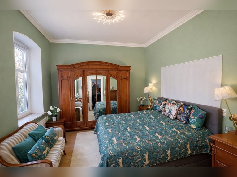 Kernsanierter Resthof mit 3 Ha Eigenland, Reitplatz und Halle