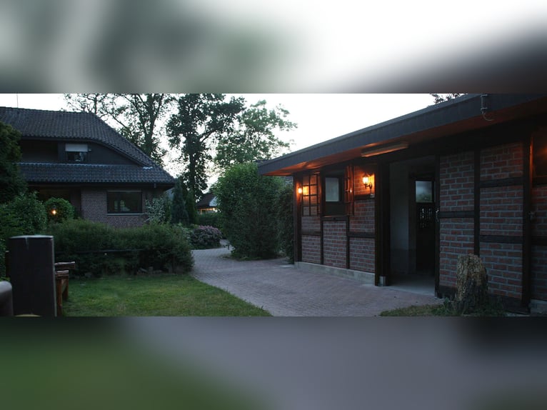 Landhaus mit Pferdestall   -  Kreis Kleve NRW