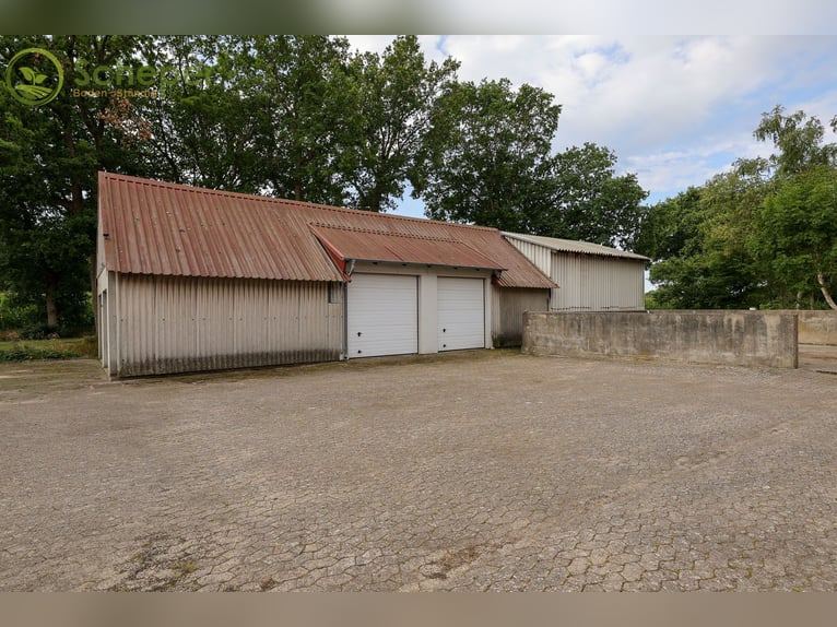 Leben im Grünen: Gepflegter Resthof mit viel Platz für Ihre Ideen