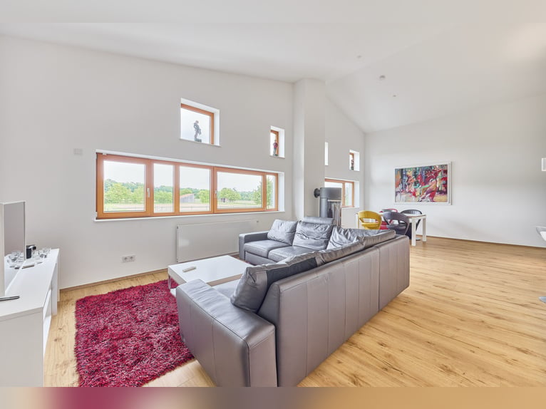 Luxuriöse Villa mit Reitanlage in der Nähe von Fulda in Hessen – Wellness, Reitsport & Lebensgefühl