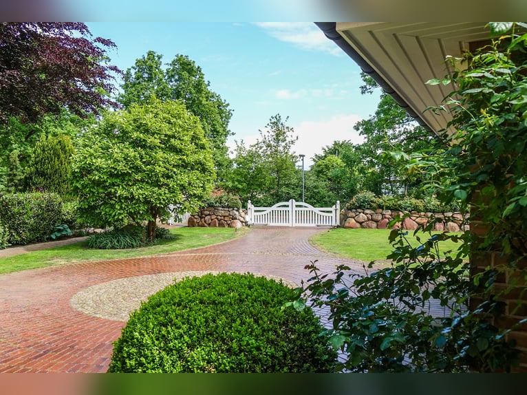 Preissenkung! Landhaus für Pferdeliebhaber mit traumhaftem Blick