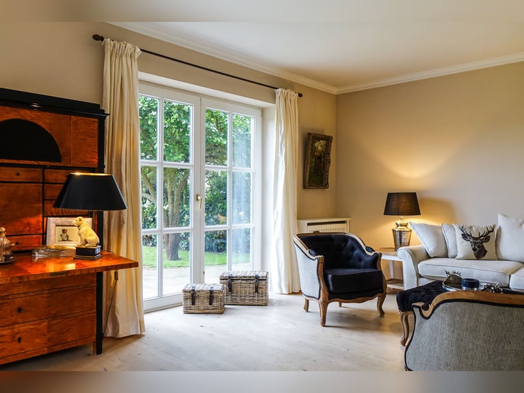 Preissenkung! Landhaus für Pferdeliebhaber mit traumhaftem Blick