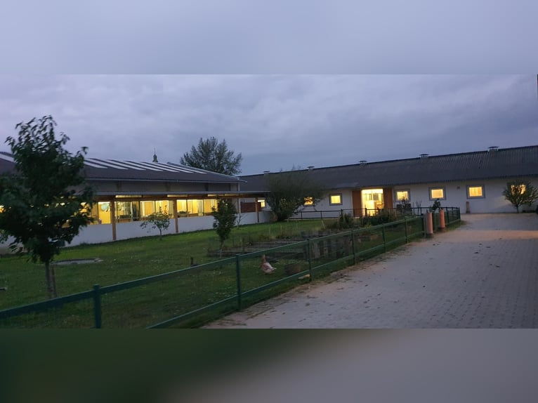 Reit und Tennissportanlage zu verkaufen
